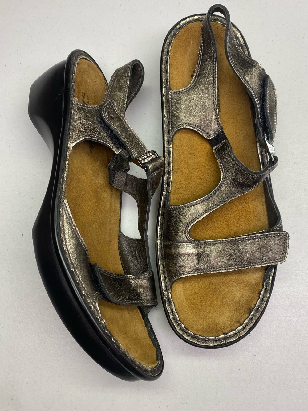 NWOB NAOT BLK/SLV Sandals EU 42 Spring Sale